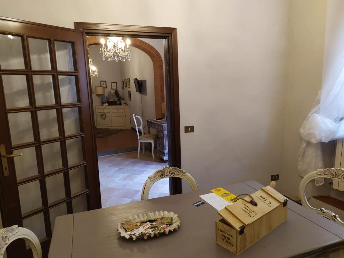 Borgo Antico Villa Lari Exterior foto